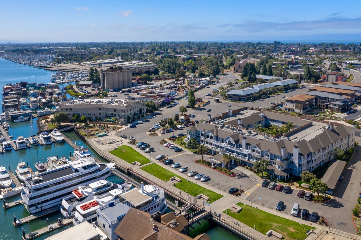 Oakmont of Cardinal Point  Pricing, Photos and Floor Plans in Alameda